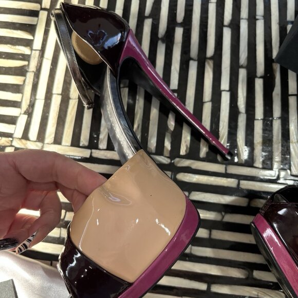 Giuseppe Zanotti Patent Burgundy Open Toe Heels - Picture 7 of 11